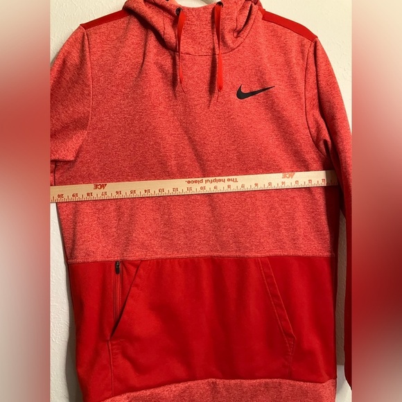EUC Nike Red Women's Hoodie Size M - Picture 3 of 7